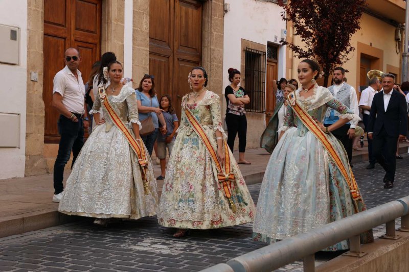 El pregó de Fogueres de Xàbia fa bullir la Plaça de l’Església El pregó de Fogueres de Xàbia fa bullir la Plaça de l’Església